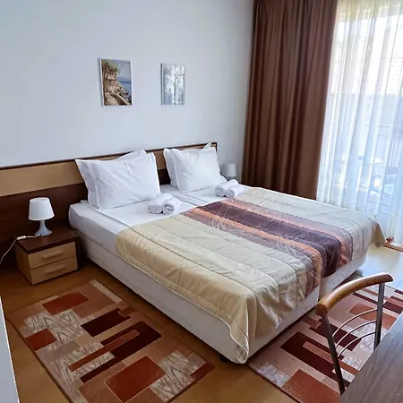 Apartment чупови Nesebar