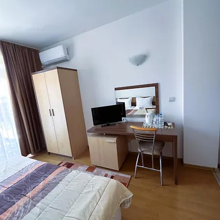 чупови Apartment *